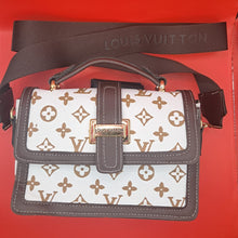 Carregar imagem no visualizador da galeria, Bolsa Elegance Monograma Couro Jenuino Louis Vuitton
