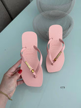 Carregar imagem no visualizador da galeria, Havaianas pingente Conchas 🐚✨
